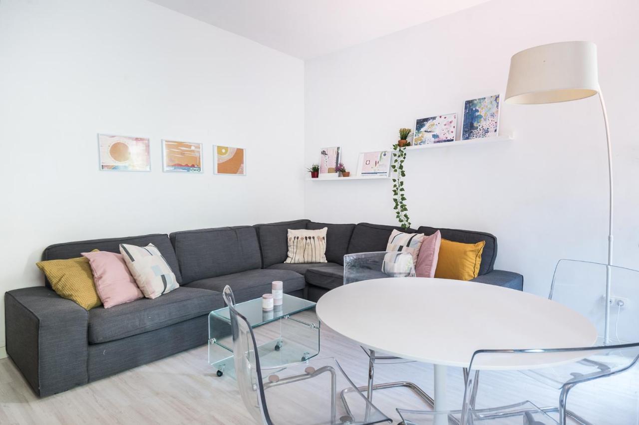 Spacious 3 Bed Apt In The Heart Of Sant Antoni Barcelona Ngoại thất bức ảnh