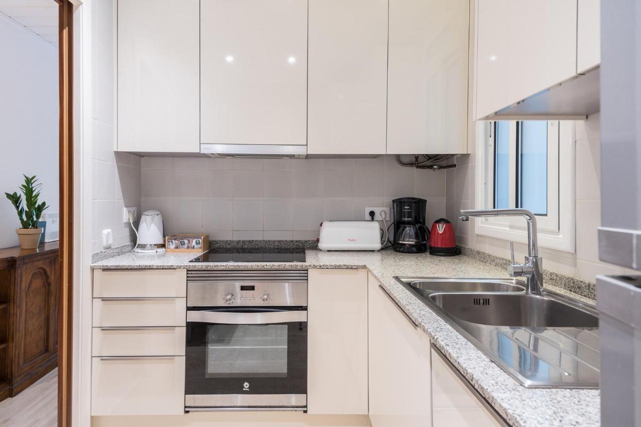 Spacious 3 Bed Apt In The Heart Of Sant Antoni Barcelona Ngoại thất bức ảnh