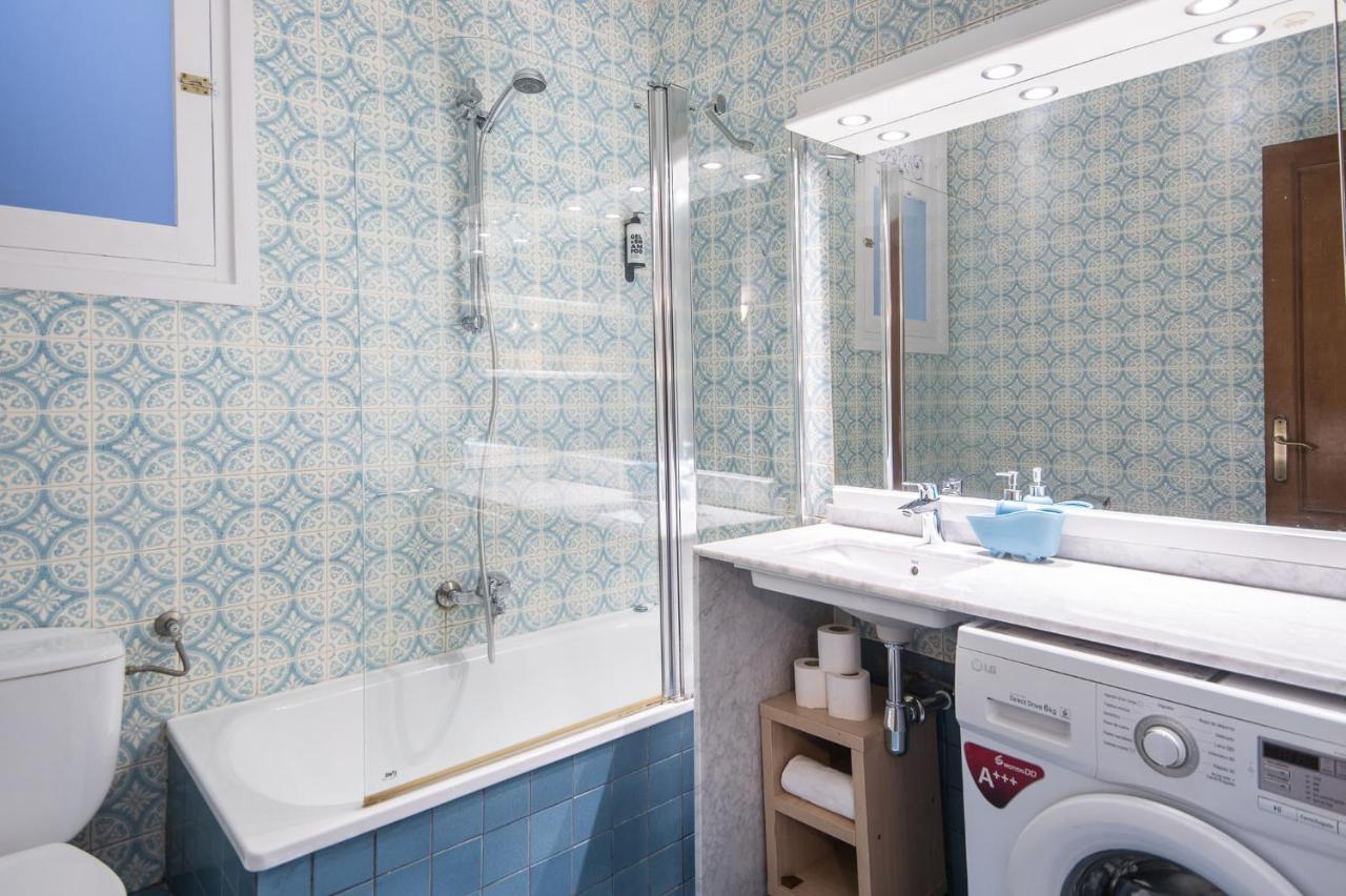 Spacious 3 Bed Apt In The Heart Of Sant Antoni Barcelona Ngoại thất bức ảnh