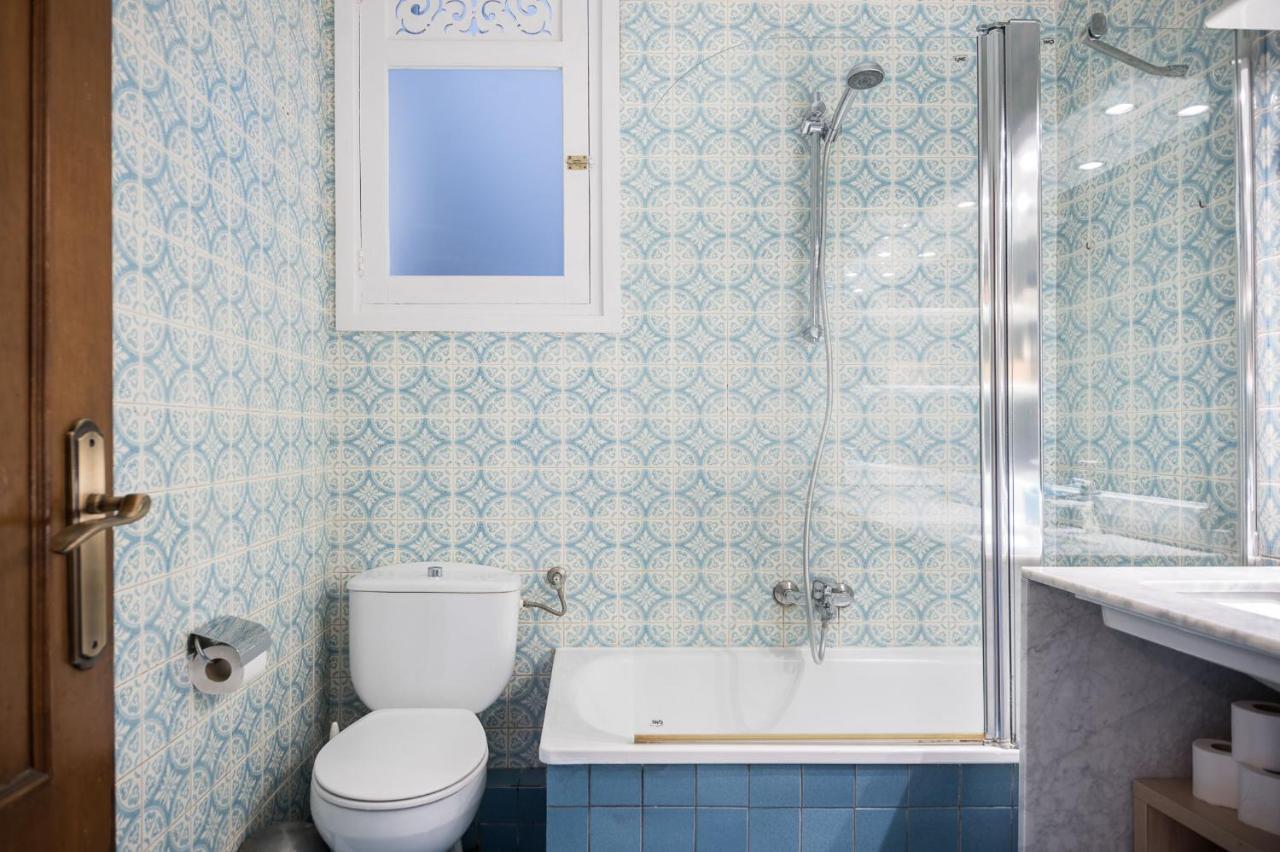 Spacious 3 Bed Apt In The Heart Of Sant Antoni Barcelona Ngoại thất bức ảnh